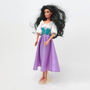 Vintage Disney's Dame Esmeralda Barbie Doll 1995 Mattel Hunchback Notre Dame